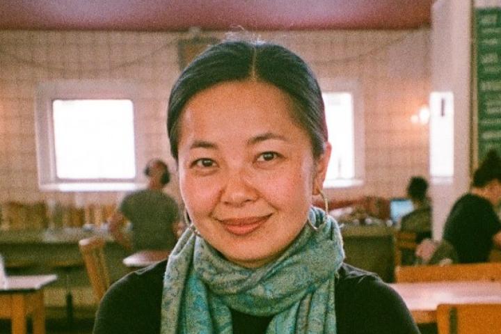 A photo portrait of Annie Zeng '15