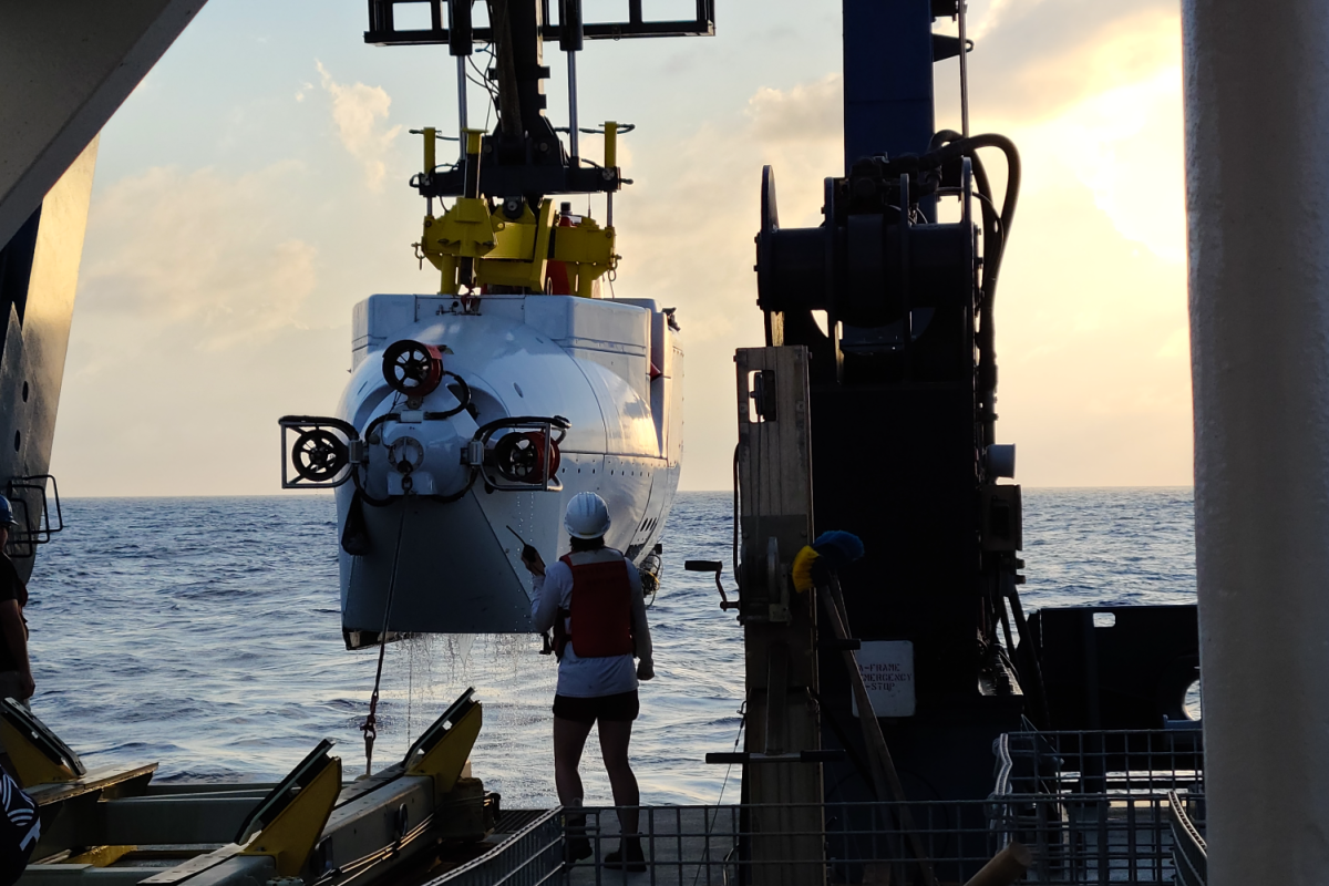 Deep Sea Research Expedition Deep Sea Research Expedition - candid of sea and device
