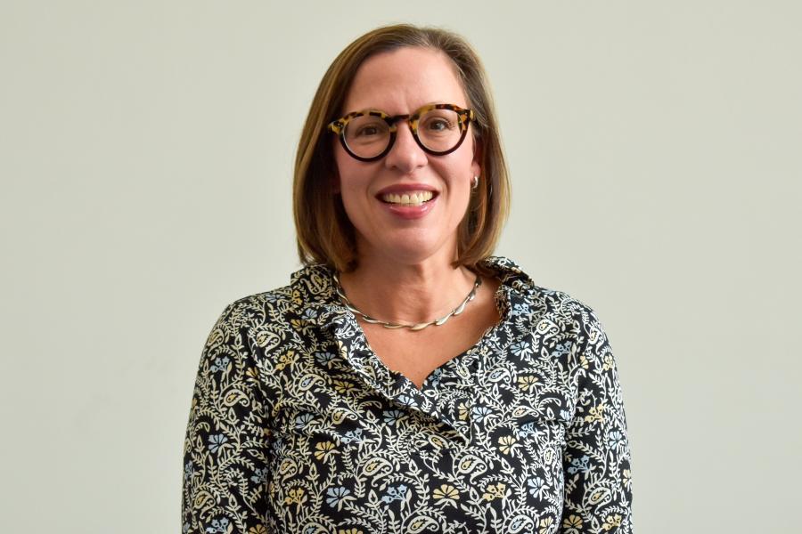 Photo portait of Jen Edmonds