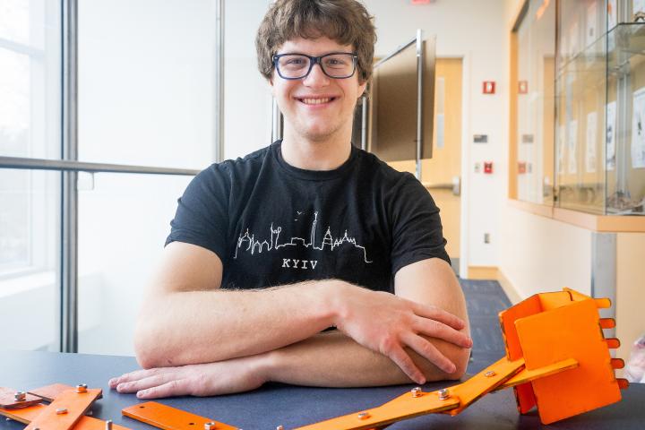 Timur Gray, Class of 2028